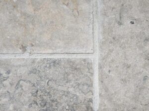 Beaver Creek Grey Cut and Patterned Flagstone
