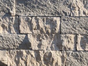 Coastal Bluffs Stone Retaining Wall Product Swatch
