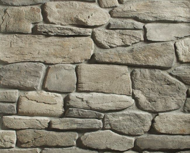Closeup of Greypearl Farmhouse Ledge manufacture stone veneer product