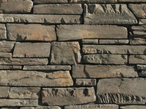 Closeup of Bison Peak Ledge manufactured stone veneer product