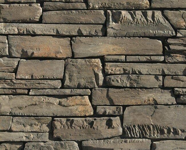 Closeup of Bison Peak Ledge manufactured stone veneer product