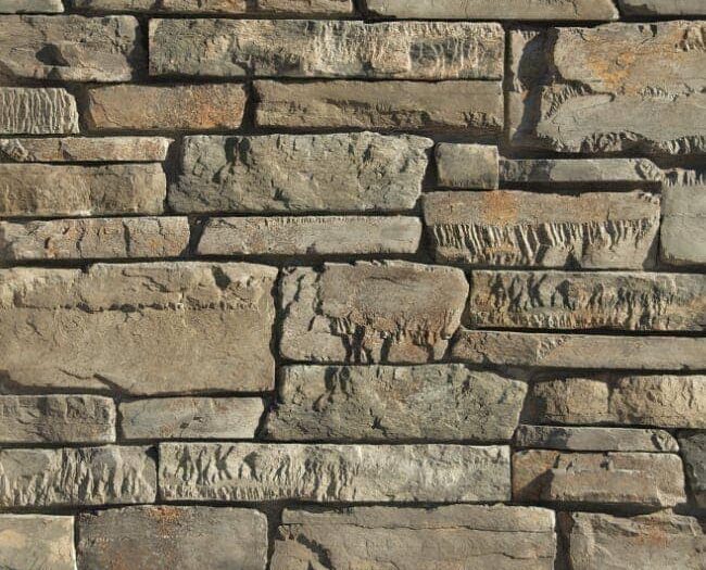 Closeup of Greentea Peak Ledge manufactured stone veneer product