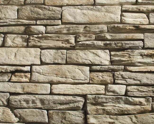 Closeup of Timberwolf Trail Ledge manufactured stone veneer product