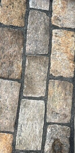 Gold Driveway Cobbles product swatch