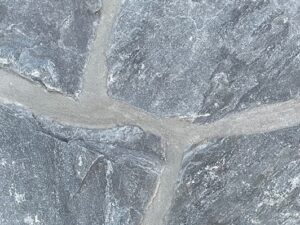 Silver Pearl Irregular Flagstone product swatch