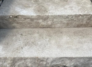 Ivory Sands natural stone steps product swatch