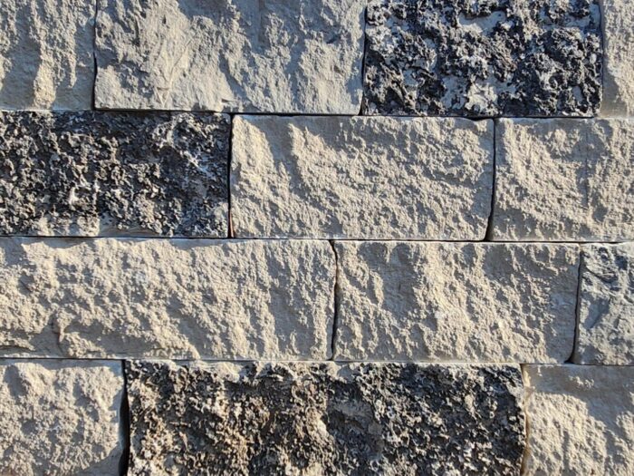 Pewter Sands Stone Retaining Wall Product Swatch