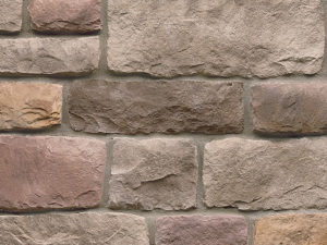 Closeup of Chardonnay Heritage manufactured stone veneer product