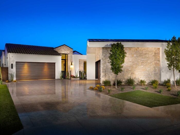 Sun Valley Ashlar natural stone veneer residential facade