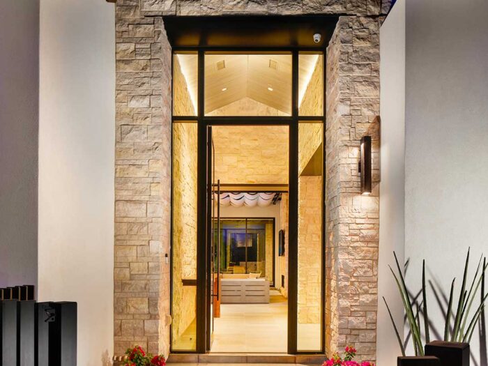 Sun Valley Ashlar natural stone veneer residential facade
