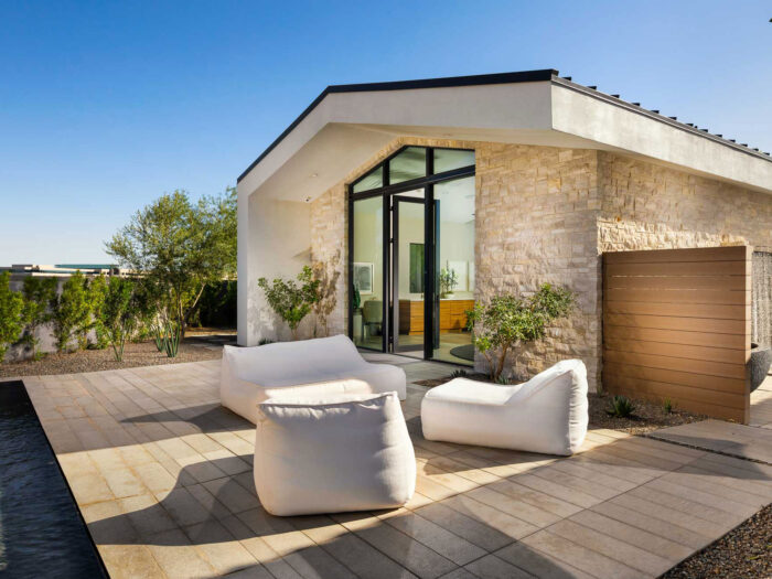 Sun Valley Ashlar natural stone veneer residential facade