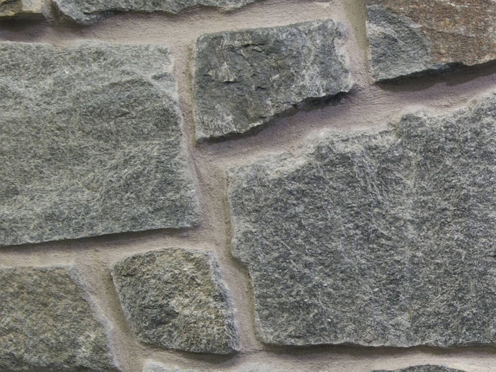 Close-up of barnwood blue castle rock natural stone veneer product