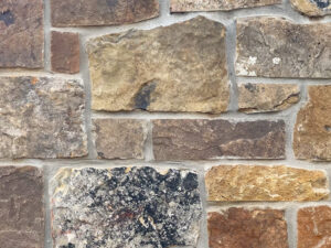 closeup of Fieldstone Squares and Rectangles Natural Stone Veneer