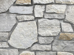 closeup of fond du lac heritage natural stone veneer product