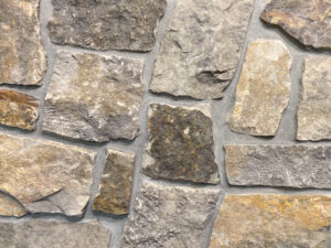 closeup of northstar earth toned natural stone veneer product