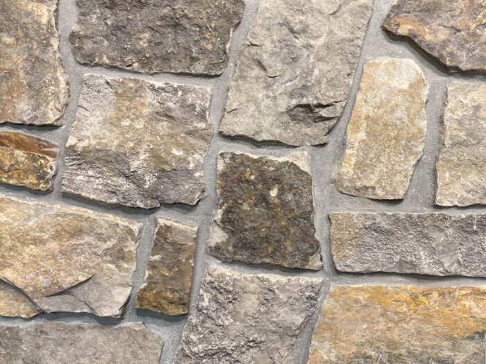 closeup of northstar earth toned natural stone veneer product